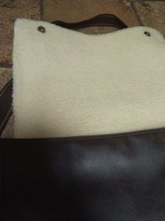 CARTERA O PORTA ORDENADOR NIÑA