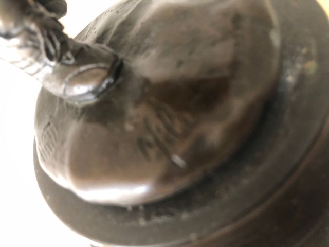 Escultura bronce firmada MILO