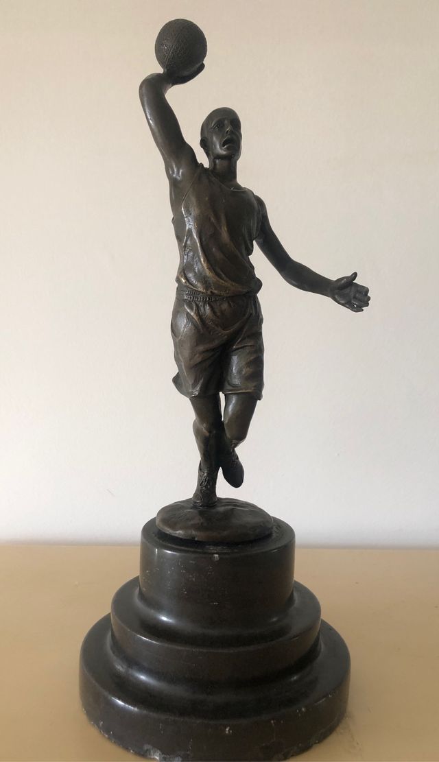 Escultura bronce firmada MILO