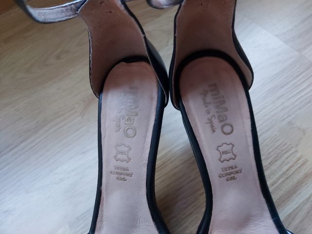 Sandalia de tacón alto