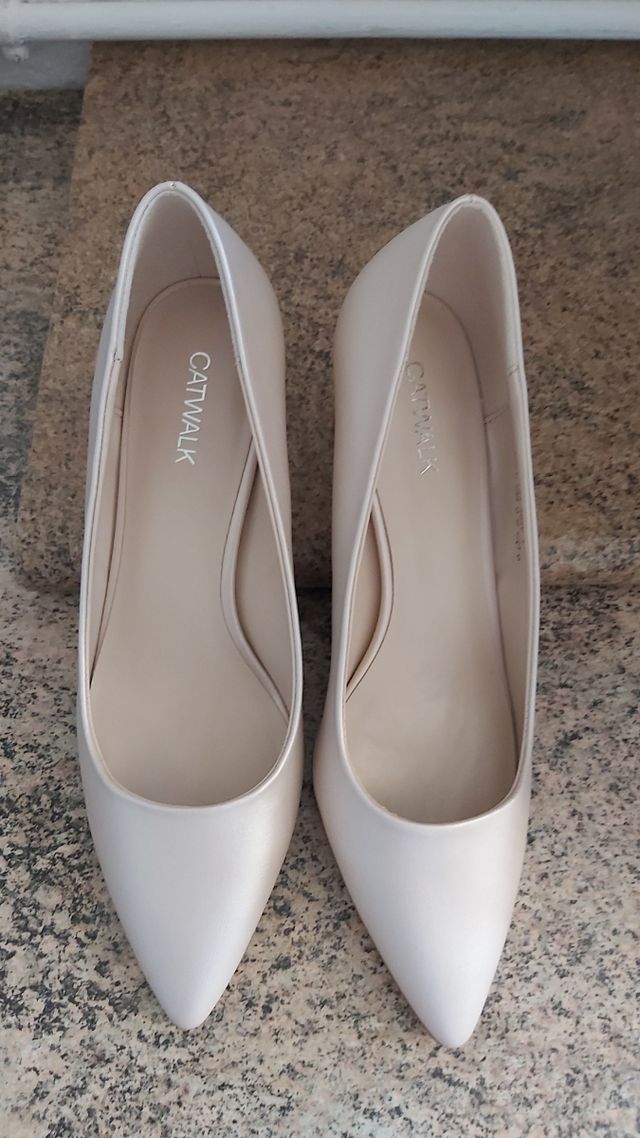 ZAPATO DE TACÓN TALLA 37