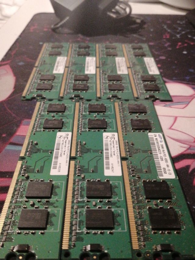 7 Memorias RAM - DDR2 de 256 MB