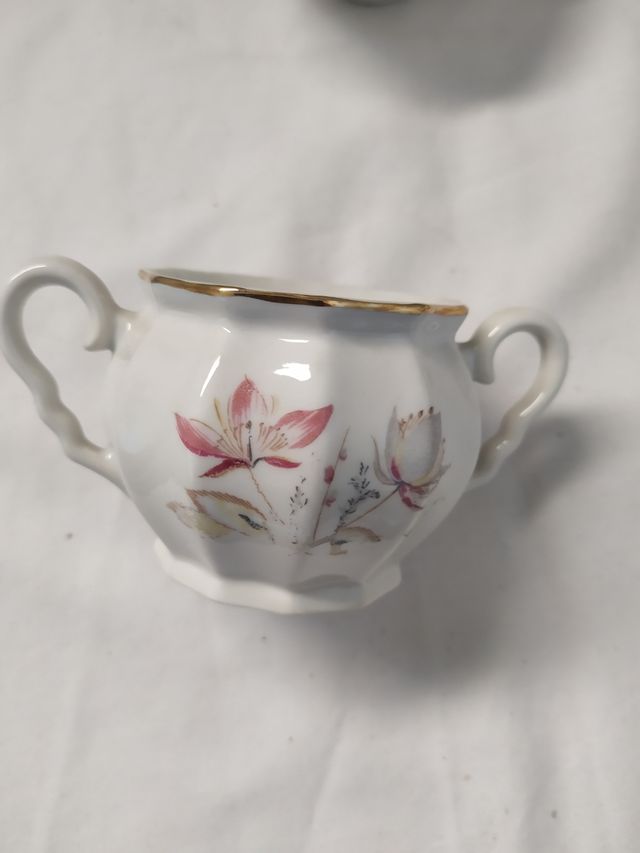 Antiguo juego porcelana.