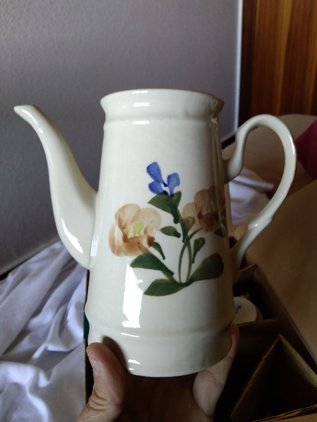 Juego de café de gres 15 piezas.