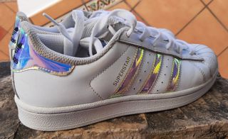 ADIDAS SUPERSTAR Talla 36.5 mujer de segunda mano por 25 EUR en Mairena del  Aljarafe en WALLAPOP