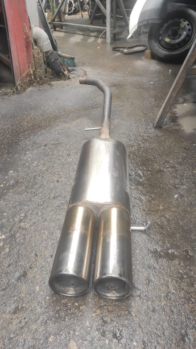 tubo de escape leon 1