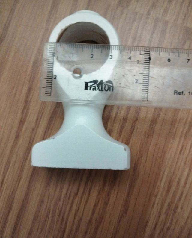 Soportes cortinas de madera