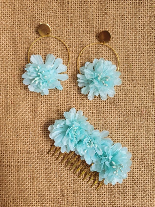 Conjunto pendientes y peinecillo verde agua