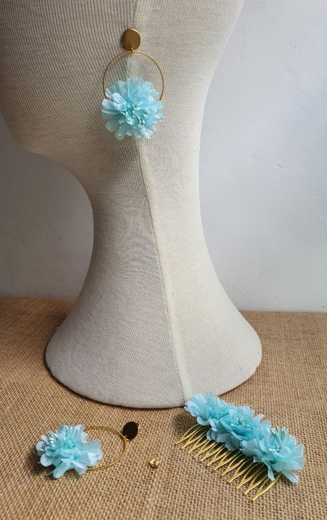 Conjunto pendientes y peinecillo verde agua