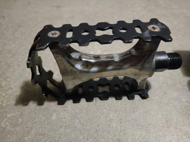 pedales planos Shimano