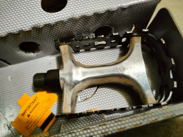 pedales planos Shimano