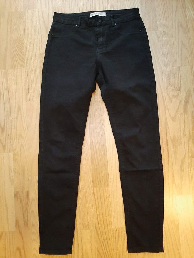 Pantalón vaquero negro Bershka