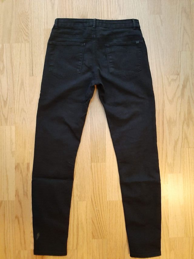 Pantalón vaquero negro Bershka