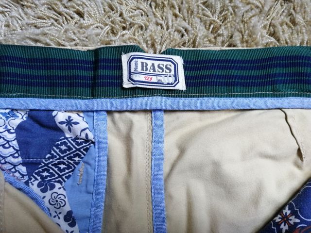 Pantalón corto beis Bass 10