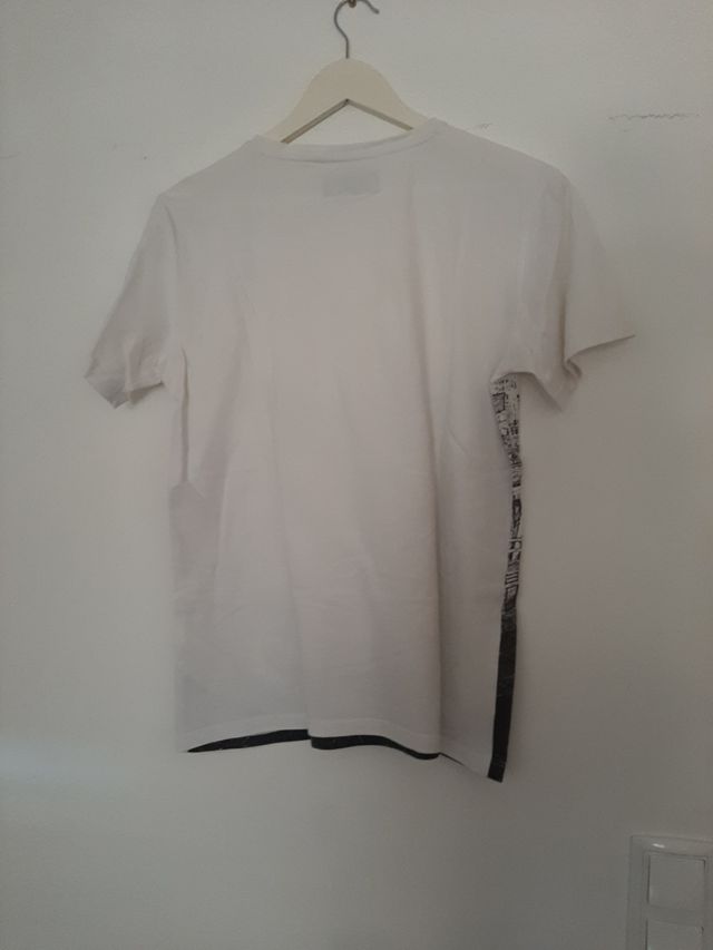 t-shirt a manica corta