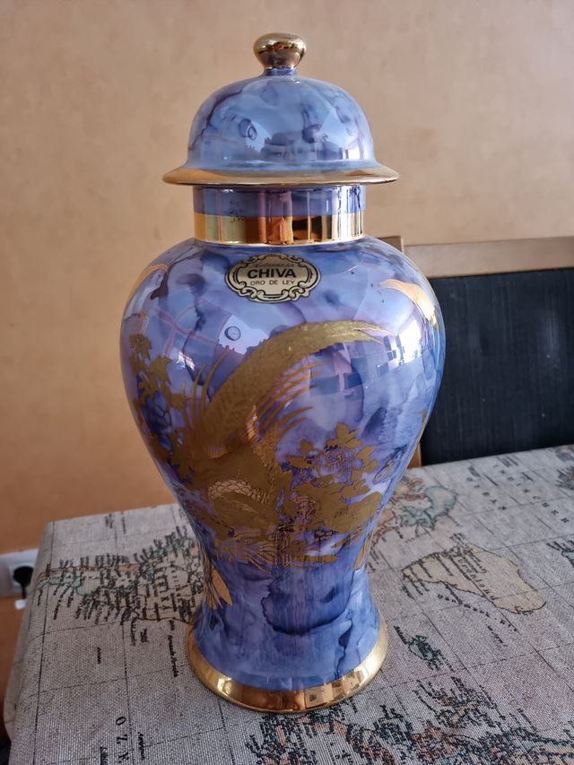 jarrón de artesania chiva oro de ley