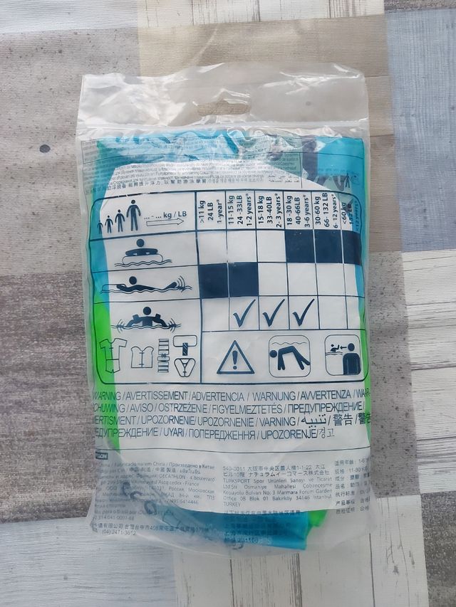 Manguitos niño marca Nabaiji