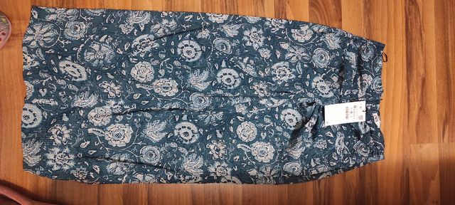 falda Zara sin estrenar con etiqueta