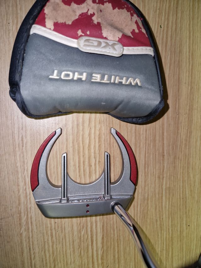 PUTTER ODYSSEY WHITE HOT XG SABERTOOTH DE 34"