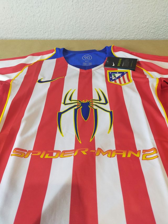 Camiseta Retro Atlético de Madrid Spiderman 2 de segunda mano por 50 EUR en Madrid en WALLAPOP Camiseta Retro Atlético de Madrid Spiderman 2 de segunda mano por 50 EUR en Madrid en WALLAPOP