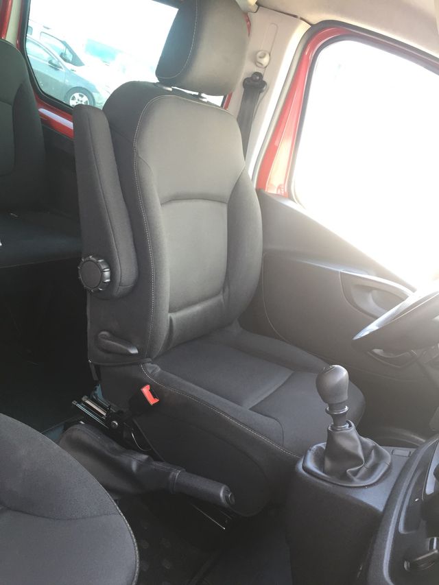 Renault trafic 1.6 tdi 125cv igual que vivaro