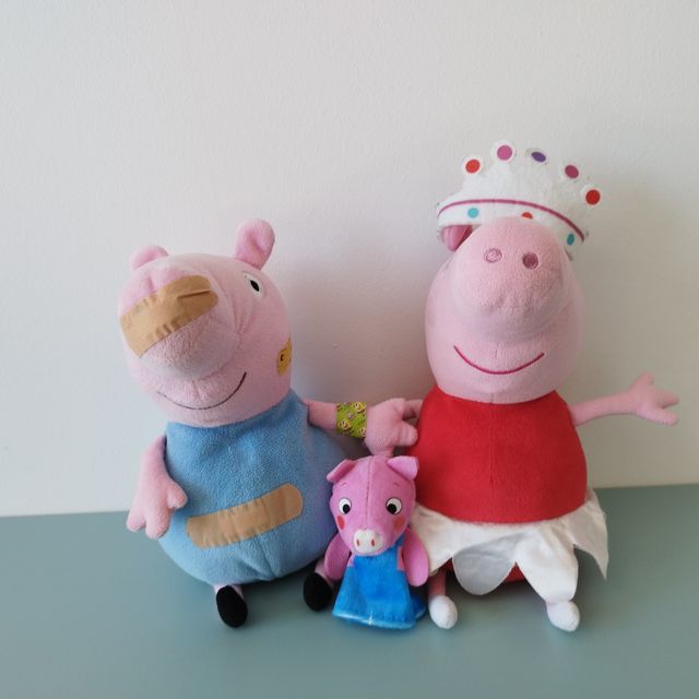 LOTE DE PELUCHES PEPPA PIG