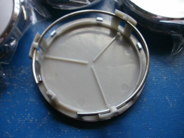 Tapacubos Mercedes 75 mm no original