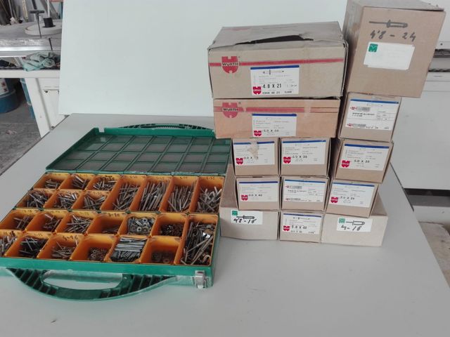 Lote Remachadora y accesorios