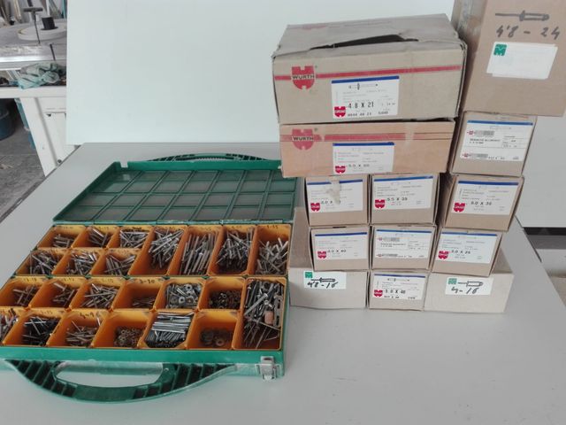 Lote Remachadora y accesorios