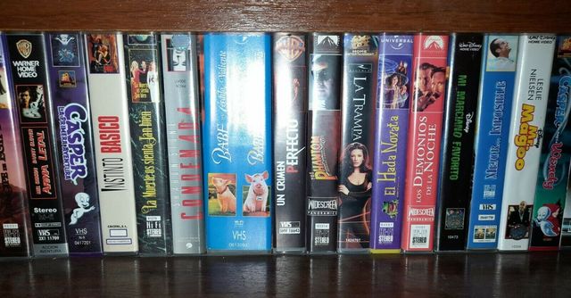 PELICULAS EN VHS CINTAS (UNAS 100 UNIDADES)