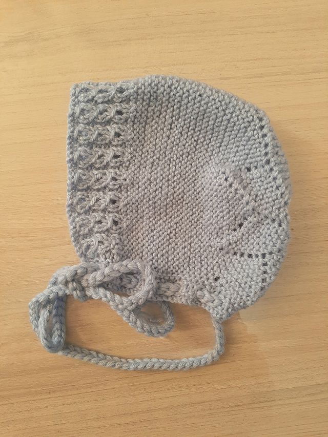 Ropa de bebe hecha a mano. Modelo Eugenia 2