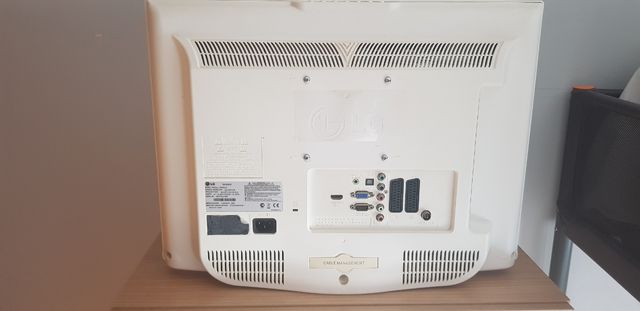 TV LG 22 " COLOR BLANCO