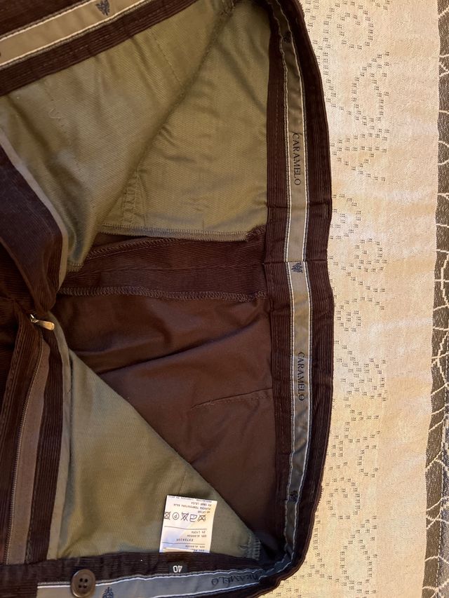 Traje Caramelo Talla 48 (Granate)