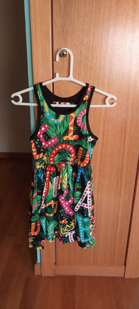 vestido tirantes desigual