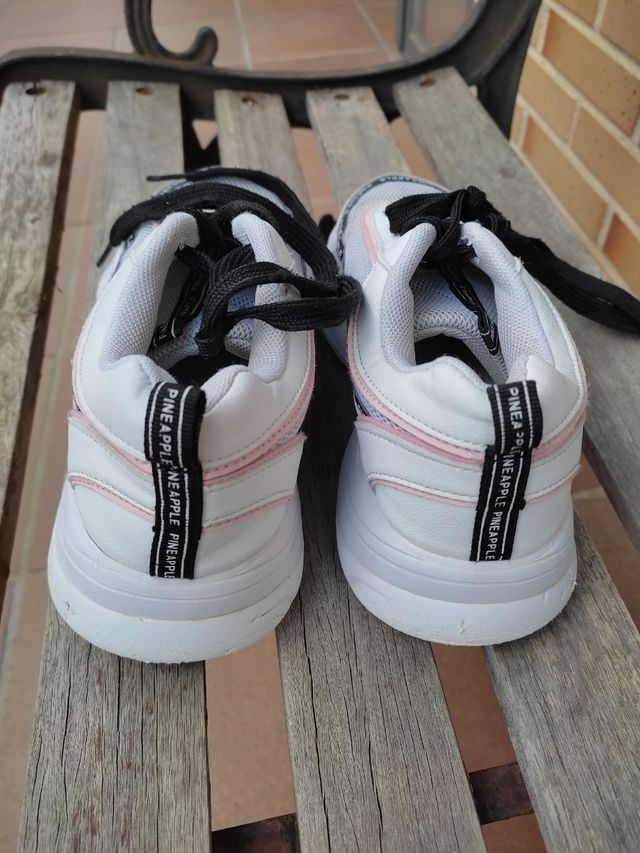 Zapatillas de niña suela track número 35
