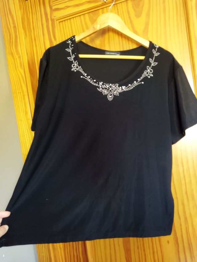 Camiseta negra