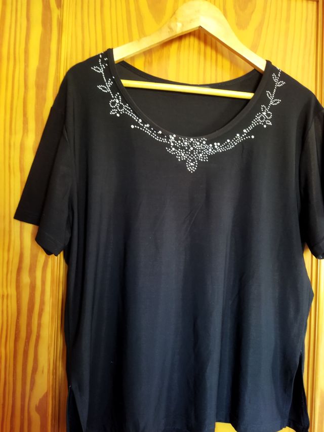 Camiseta negra