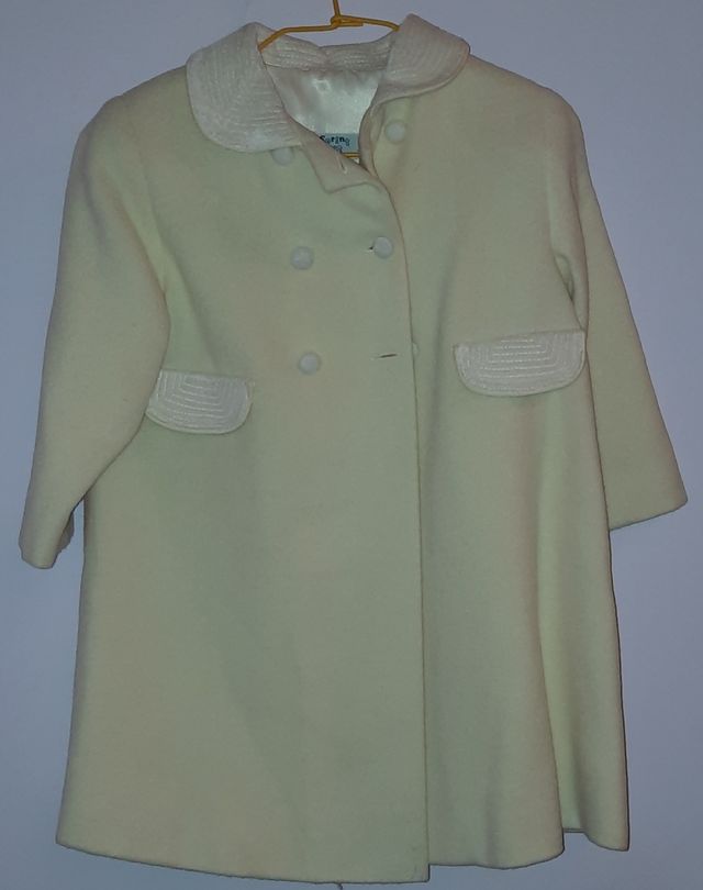 Abrigo de paño beige