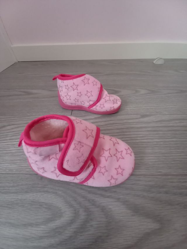 zapatillas de casa número 22/23