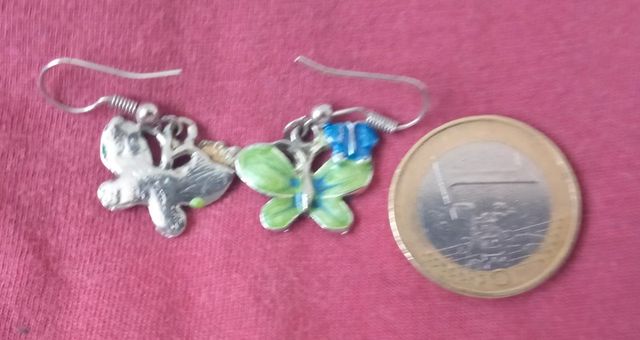 Pendientes de mariposa