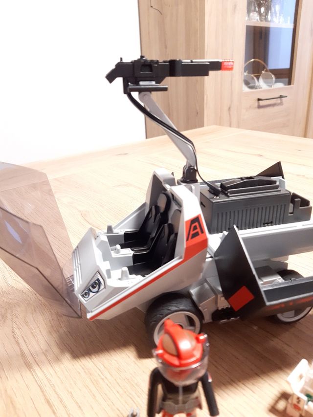 Darkstern Camion con Cañon Laser