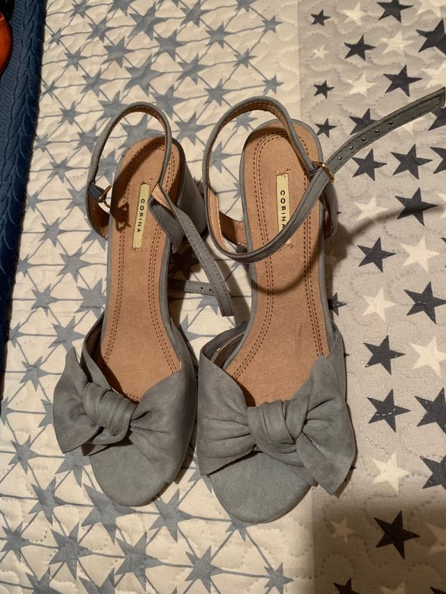 Sandalias azules grisáceo