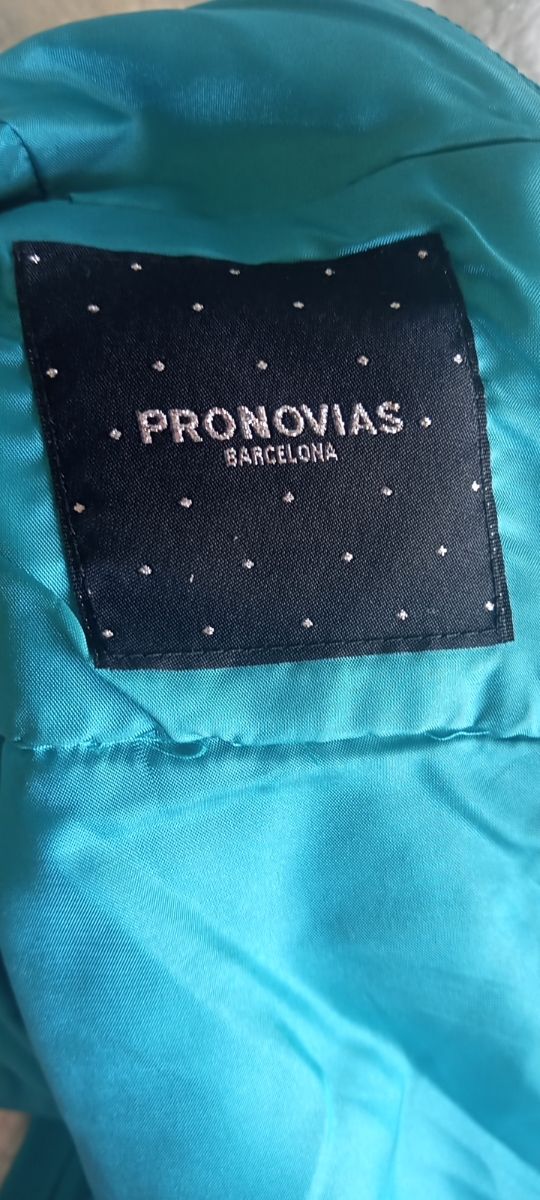 vestido de fiesta verde aguamarina pronovias