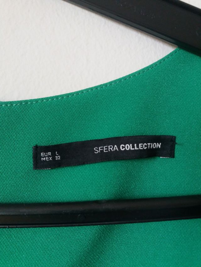Vestido verde de Sfera