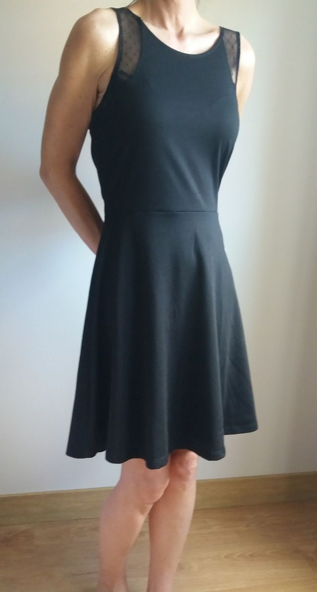 Vestido negro de HyM