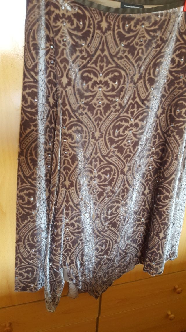 Falda fiesta MASSIMO DUTTI.