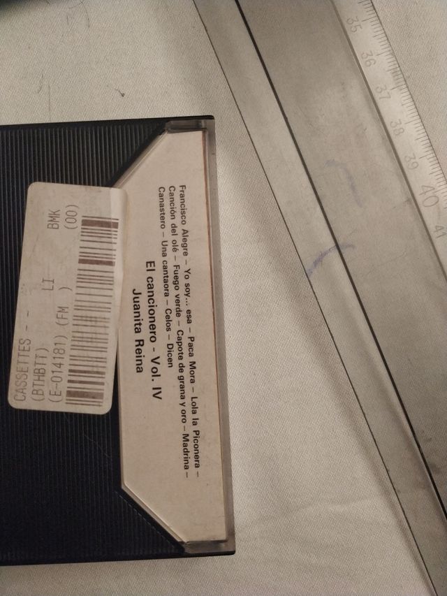 casete. Juanita Reina