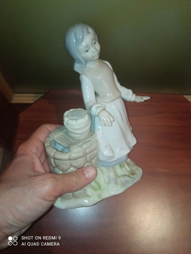 Figura Niña Hucha Tengra