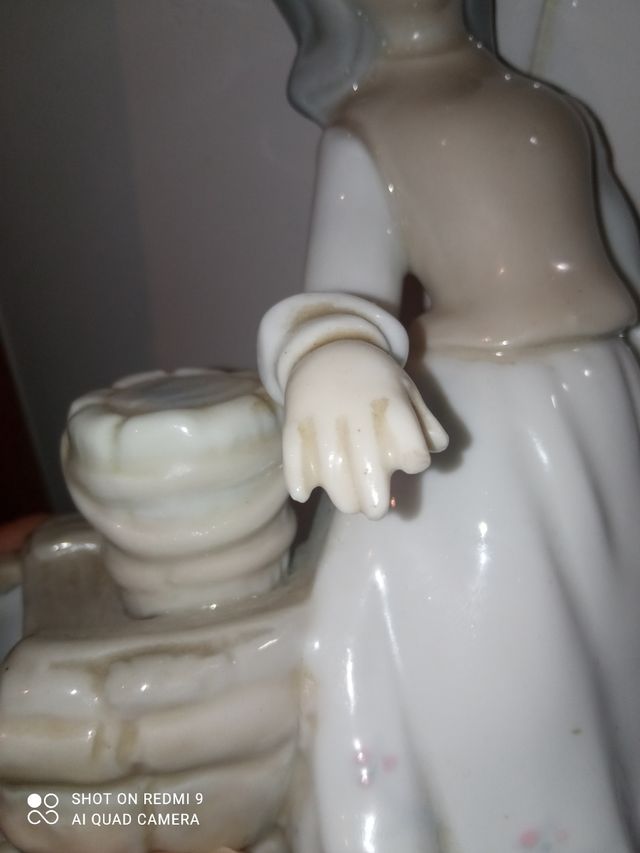 Figura Niña Hucha Tengra