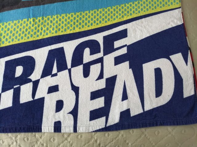 Cars: Toalla (libro peli y  colorear de regalo) 